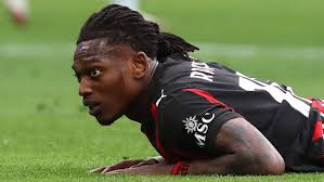 Paolo Di Canio critica con dureza a Rafael Leão, a quien acusa de no priorizar el fútbol y de ser vago