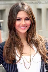 high contrast Victoria Justice