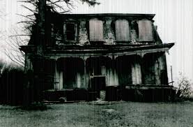 Résultat de recherche d'images pour "creepy houses pics"