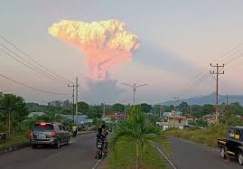 Indonesian Mount Lewotobi Laki-laki Volcano Erupts, Alert Raised