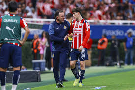 Milito confirma oferta europea por la ‘Hormiga’ González y abre la puerta a su posible salida