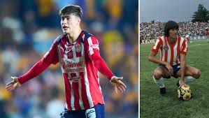 Jaime Pajarito ve potencial en 'Hormiga' González para romper récord en Chivas; “Ahorita de cuatro mete una”