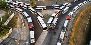 Greve paralisa transporte especial e executivo em Manaus