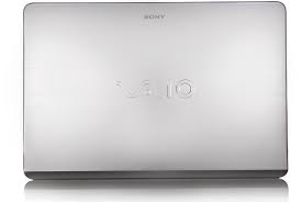 VAIO FIT 15 tầm trung với màn hình HD