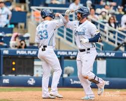 The bat is turning hard again. It seems that the long shot is finally coming back to life. This is t..