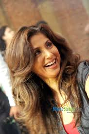 urmila matondkar साठी प्रतिमा परिणाम