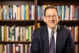 Michael Schill announces resignation