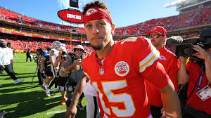 Patrick Mahomes' Expletive Play-Call Fools Broadcasters and Raiders