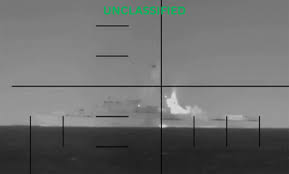 Difunde EU video del ataque de un submarino a fragata iraní