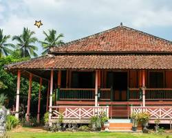 Gambar Rumah Adat Lampung - https://lampungindah.com - https://wisatalampungyangindah.blogspot.com/