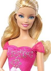 Kiderült miért olyan valószínűtlen a Barbie baba teste A Barbie babát hosszú évek óta rengeteg vád éri amiatt, mert valószínűtlenül néz ki, ... - 1