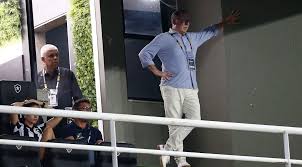 Como caos financeiro criado por John Textor e inércia do clube social em tombar a liminar influenciados por Durcesio Mello, afetam o Botafogo fora e dentro de campo; VBET já antecipou valores para cobrir rombo financeiro