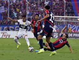 ¡Superclásico al Rojo Vivo! Olimpia vs. Cerro: ¿Quién se Lleva la Gloria? - Imagen principal del artículo