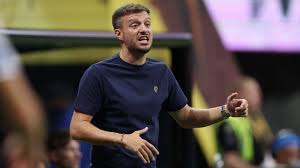 ¡Messi Sacude al Porto! ¿Anselmi en la Cuerda Floja Tras Derrota? - Imagen principal del artículo