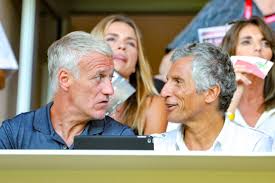 "Je suis fier de l’aimer" : Nagui bouleversé par le départ de Didier Deschamps, sa belle déclaration à son ami de longue date