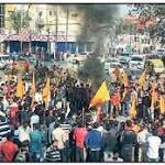Padmaavat row: Karni Sena unleashes