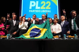 Flávio Bolsonaro mudou o perfil do vice para explorar fraude do INSS nas eleições