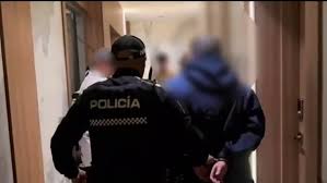 Arrestan a un estadounidense en Colombia acusado de abusar de un menor