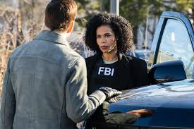 Sarah Fab 💋 | Happy Friday! @roxysternberg giving the looks on FBI Most Wanted. Makeup on her beautiful face by moi. And makeup on the dashing... | Instagram