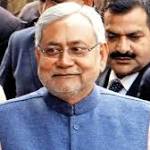 Nitish Kumar's convoy attacked, hints