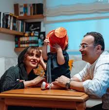 عکس/ قاب خانوادگی مونا کرمی در جشن تولد پسرش
