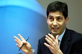 Promete Kevin Warsh proteger la independencia de Fed