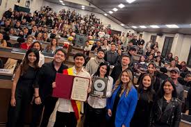Bogota: Funk Tribu, la star de l'électro, honoré avant ses concerts ! - Imagen principal del artículo