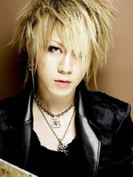 Real name: Matsumoto Takanori Date of birth: 1-02-1982 age: 25. Birthplace: Kanagawa Blood type: B Height: 162cm. Piercing: 5 in his right ear - ruki