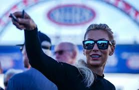 Leah Pruett stepping down from Tony Stewart Racing NHRA team for family