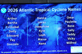 Tropical Storm Dolly forecast in the eastern Atlantic Ocean