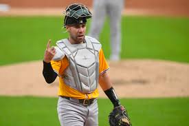 Braves Acquire Austin Wynns, Designate Chadwick Tromp