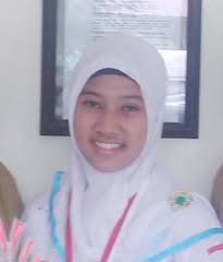 Dika Pratiwi Putri, 17, siswi kelas 3 jurusan keperawatan di SMK Putra Jaya Batam, satu-satunya siswi yang terpilih mewakili Provinsi Kepri untuk ... - dika