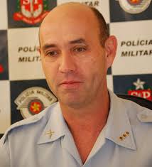 Benedito Roberto Meira, é coronel e comandante-geral da Polícia Militar de São Paulo. O coronel Reynaldo Rossi, um dos melhores homens da Polícia Militar, ... - FOTO2-287372-2011-10-30-13-32