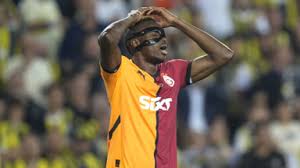 Victor Osimhen e la denuncia per le rate da 90mila euro non pagate per un suv Mercedes