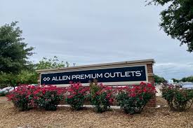 Hot Topic coming soon to Allen Premium Outlets