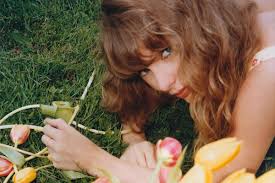 Fans Choose Taylor Swift’s ‘I Knew It, I Knew You’ as This Week’s Favorite New Music