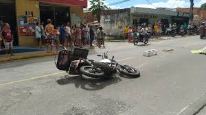 Entregador de gás morre em acidente envolvendo moto e carro, em João Pessoa