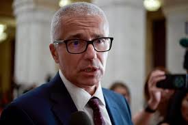 DOCTORATUL PLAGIAT AL MINISTRULUI JUSTIȚIEI. 140 pagini cu conținut copiat în teza lui Radu Marinescu