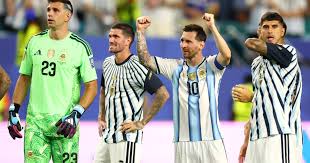 Argentina 3-2 Cabo Verde (após prolongamento): mais um capítulo histórico de Messi enquanto a equipa de Scaloni sobrevive num clássico eterno do Mundial
