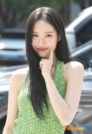 선미, 'BLUE!' 컴백과 극강의 'I' 성향 고백으로 화제 급상승!