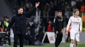 Fenerbahçe'de Domenico Tedesco iyileşti, kulübeye döndü! - Fenerbahçe Haberleri