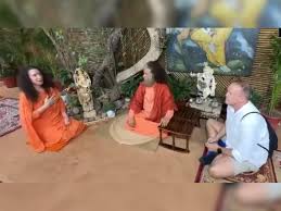 RCB Coach Andy Flower Meets Swami Chidanand Saraswati In Rishikesh After Team’s Maiden IPL win