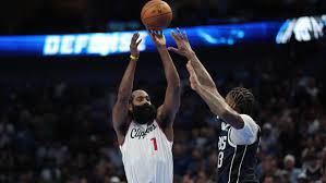 Harden Histórico: Clippers Derrotan a Mavericks en un Duelo Explosivo - Imagen ilustrativa del artículo