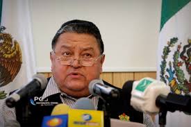 El diario “Notiver” demandó hoy la renuncia del procurador general de Justicia del estado, Reynaldo Escobar Pérez, luego de las declaraciones que hizo tras ... - ReynaldoPerez