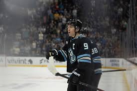 Bruins lose 4th straight, fall to Mammoth 3-2