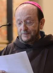 Franco Maria Giuseppe Agnesi, ktorý doteraz pôsobil ako biskupský vikár pre pastoráciu (Varese), P. Paolo Martinelli OFMCap, ktorý pôsobil ... - fra-paolo-martinelli