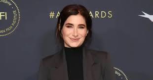 Kathryn Hahn discussing The Studio