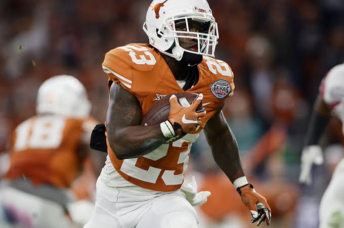 UT receiver Daje Johnson drops the ball on three new releases – The Daily  Texan