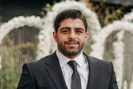 سنگ تمام محمد هادی ساروی برای همسرش وسط باغ عروسی شان+ عکس