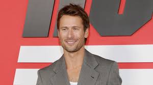 Glen Powell Recalls 'Bombing' Audition with Dustin Hoffman